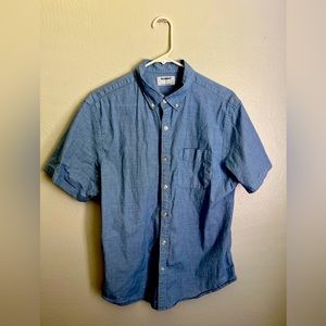 Shirt sleeve button up